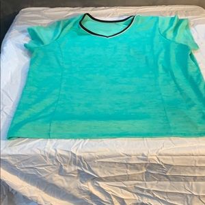 Woman’s athletic shirt 2XL